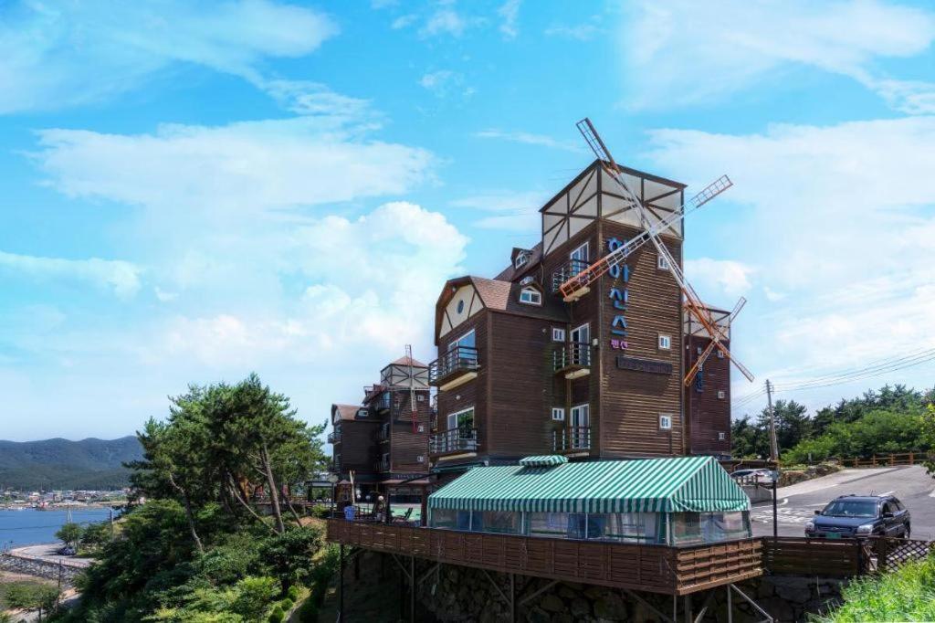 ไฮซินท์ เพนชั่น Villa ทงยอง ภายนอก รูปภาพ